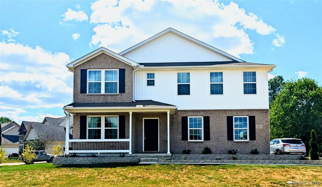 2252 Lake Ridge Drive, Grand Blanc charter township