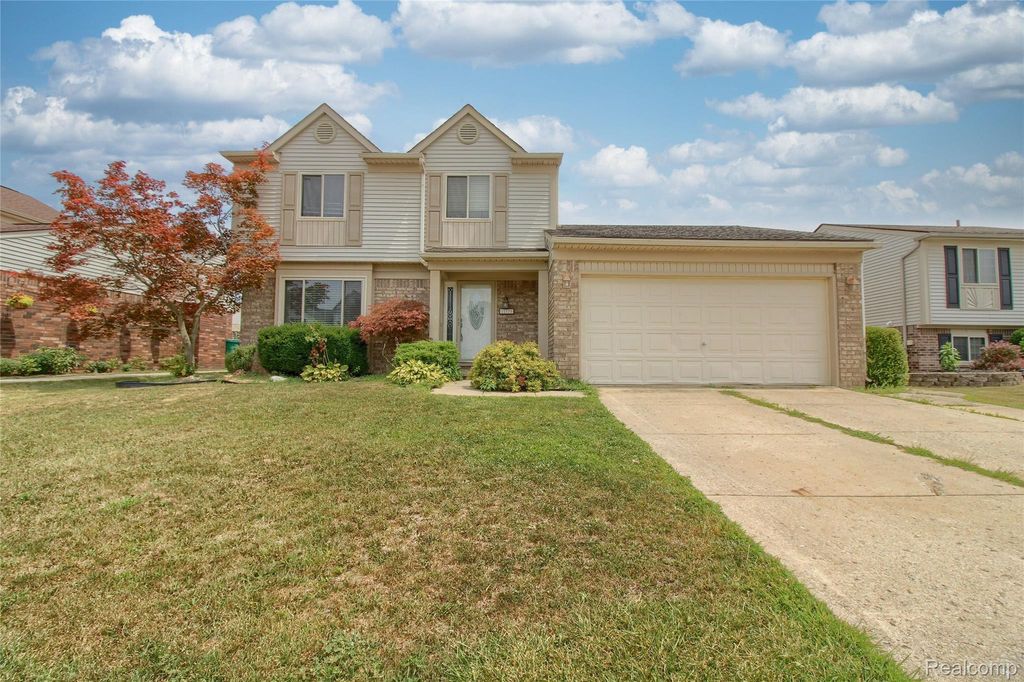 22171 Knollwood Drive, Flat Rock