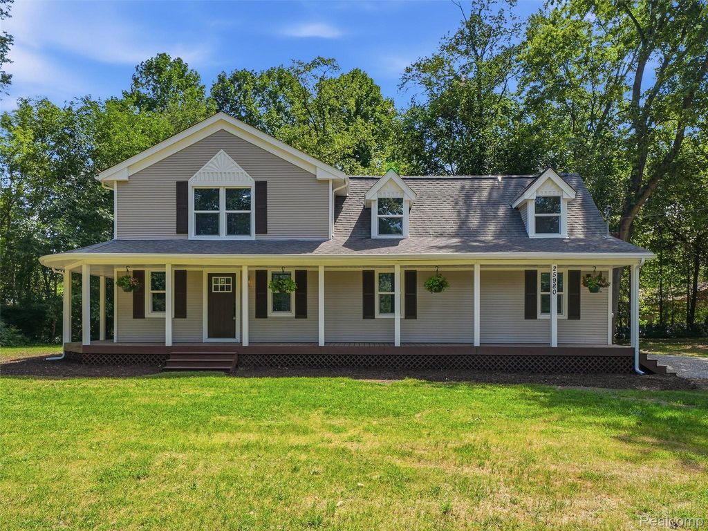 25980 Lyman Lane, Lyon charter township