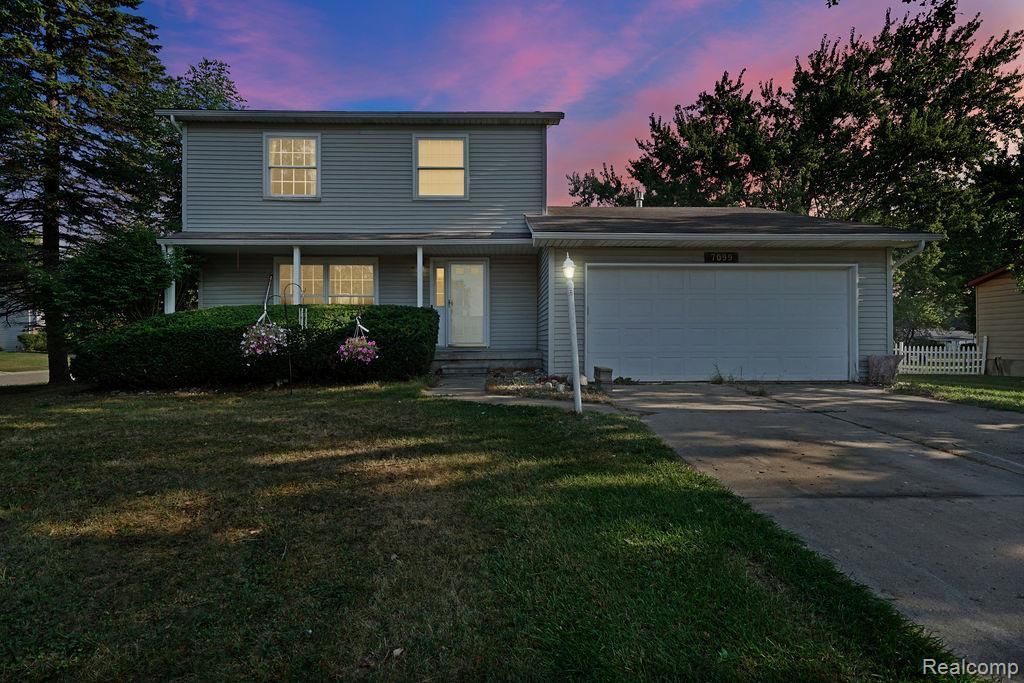 7099 Lebanon Trail, Davison township