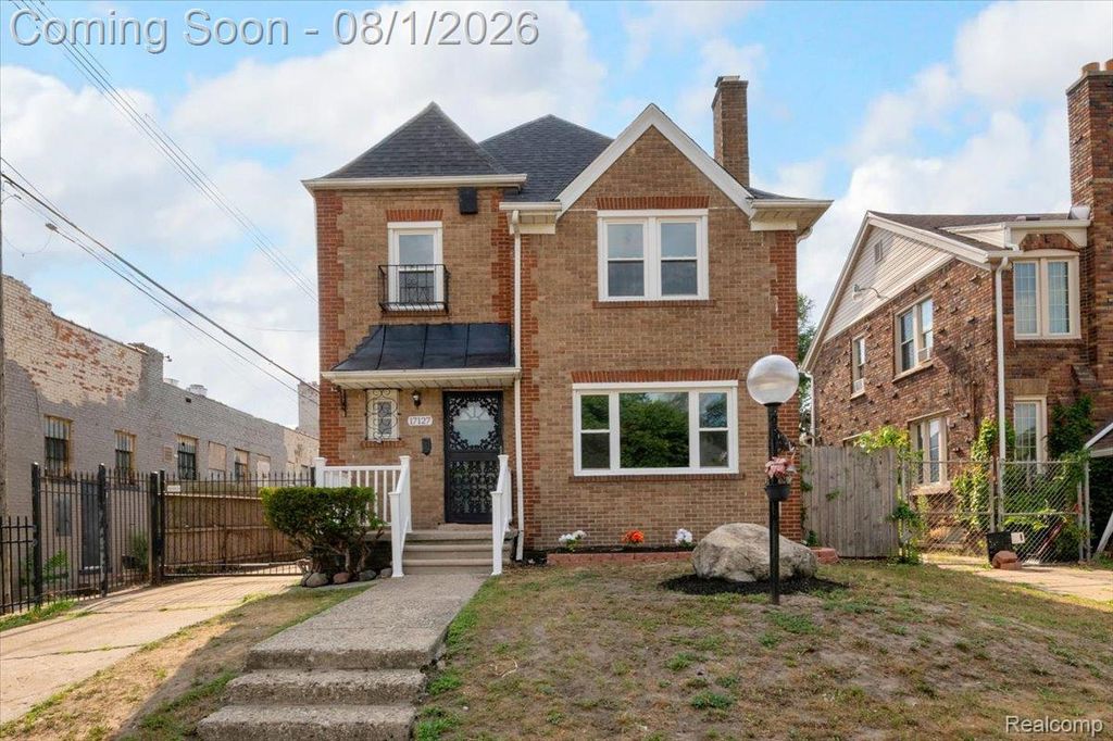 17127 San Juan Drive, Detroit city