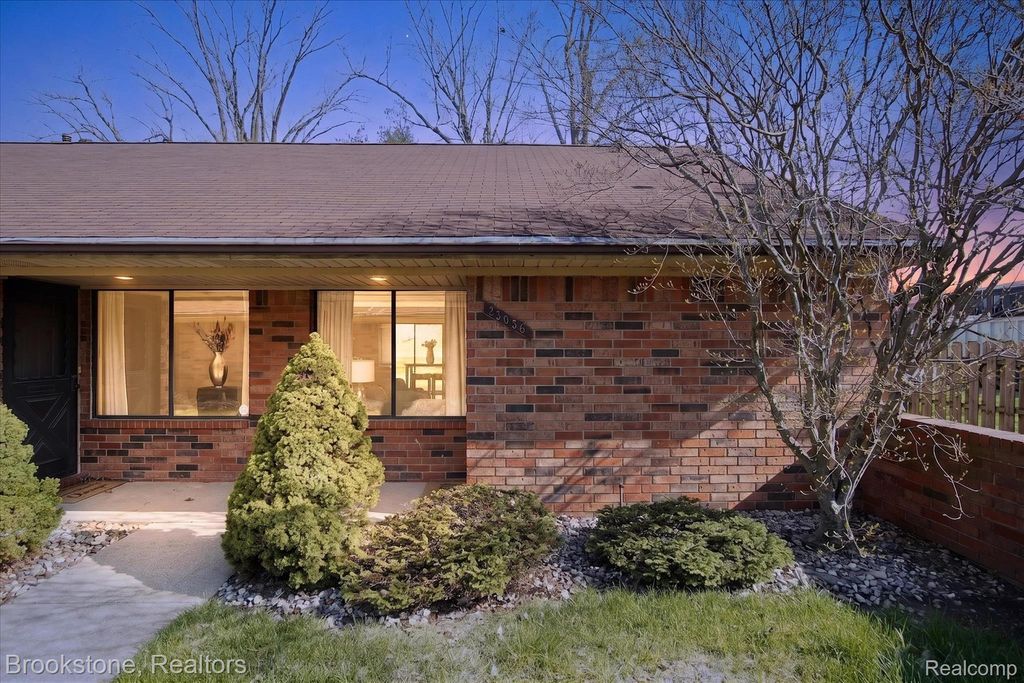 23056 Harrington Street, Clinton Township
