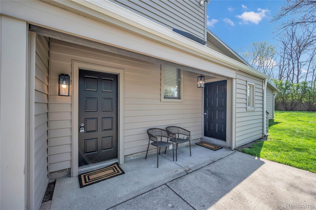 2155 Avondale Street, Sylvan Lake city