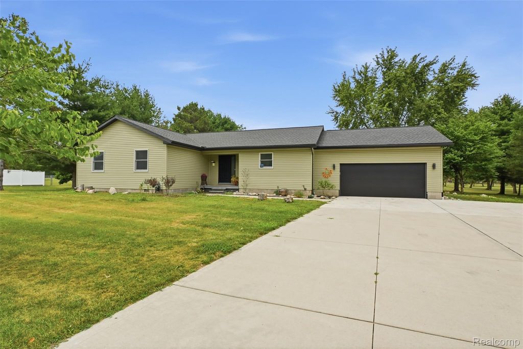 45738 Bemis Bemis Road, Van Buren charter township