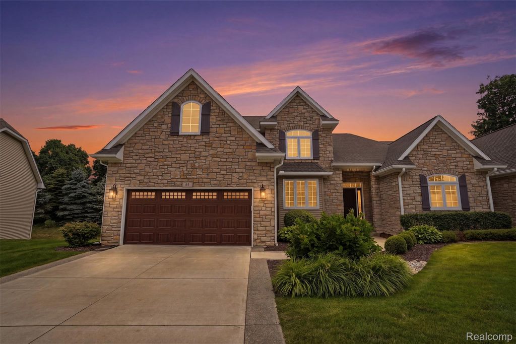 66 Fox Hollow Drive, Lapeer city