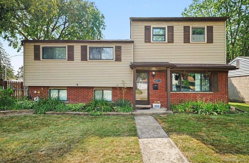 34211 Viceroy Drive, Sterling Heights city