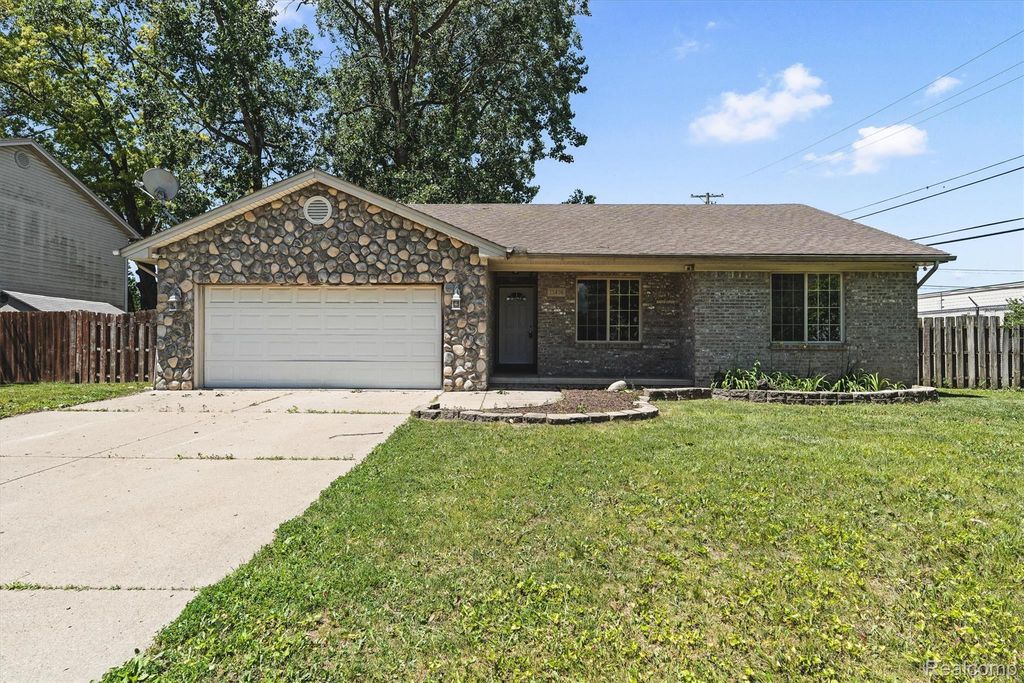 13416 Mcguire Street, Taylor city