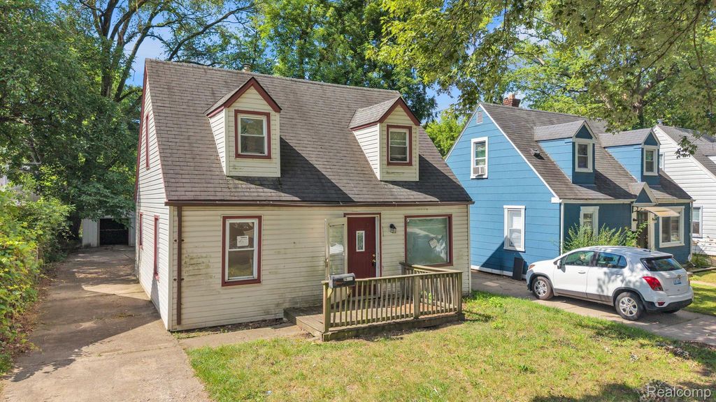 26005 Currier Street, Dearborn Heights city