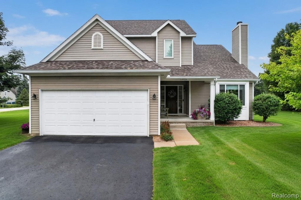 13520 Patrick, Fenton charter township