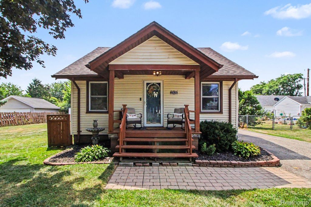 2036 Cecil Drive, Troy city