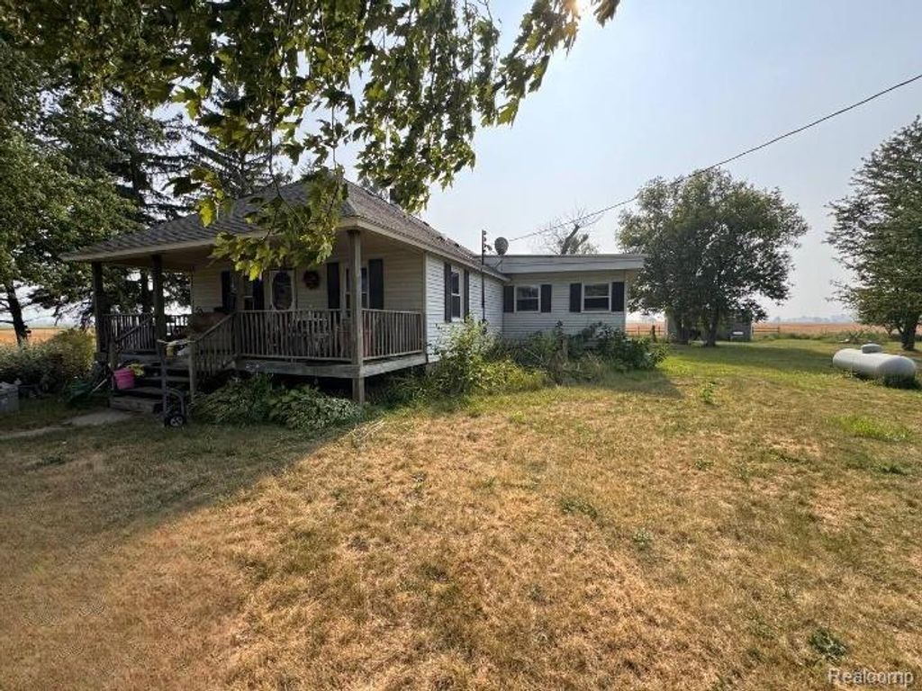 4703 N Byron Road, Corunna city