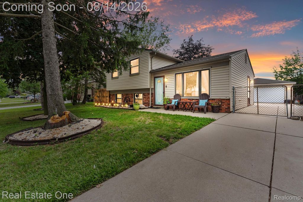 30374 Torry Avenue, Flat Rock city
