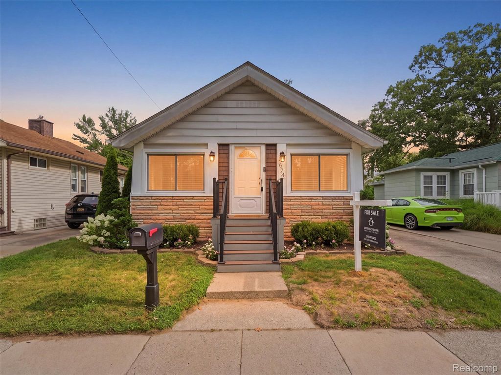 524 Pearson Street, Ferndale city