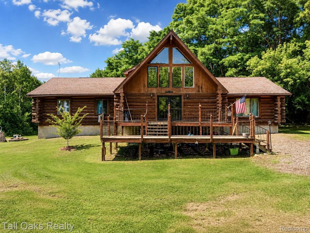 10363 N Bray Road, Thetford township