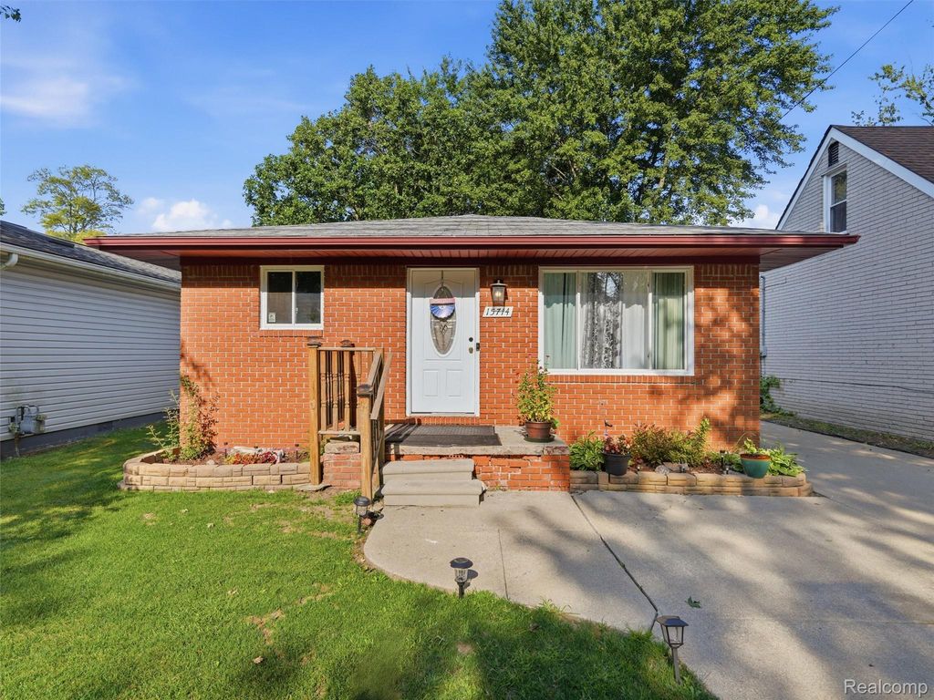 15714 Mcguire Street, Taylor city