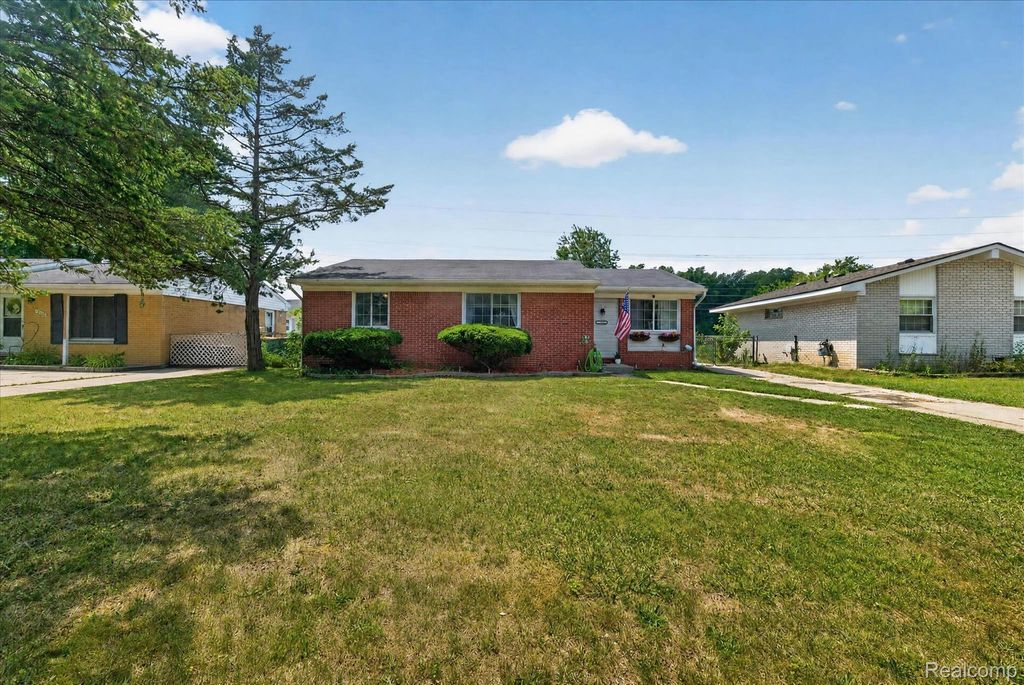 10660 Jackson Street, Van Buren charter township
