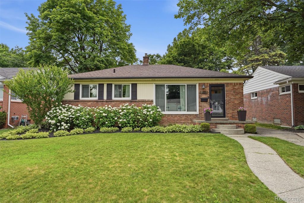1132 Hickory Avenue, Royal Oak city