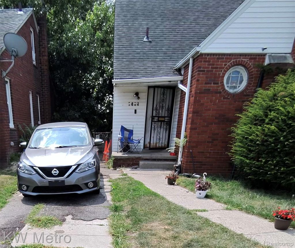 7444 E Brentwood Street, Detroit city