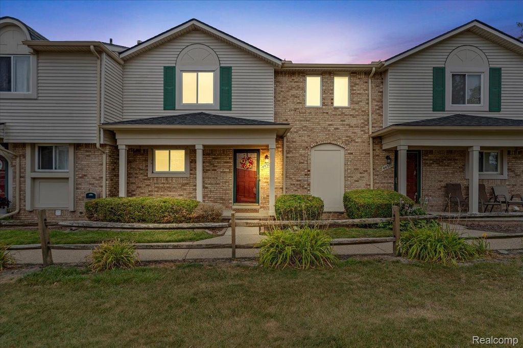 44567 Savery Drive, Canton