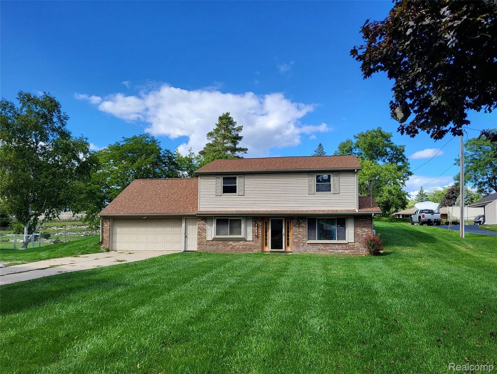 2451 Valley Lane Drive, Grand Blanc city