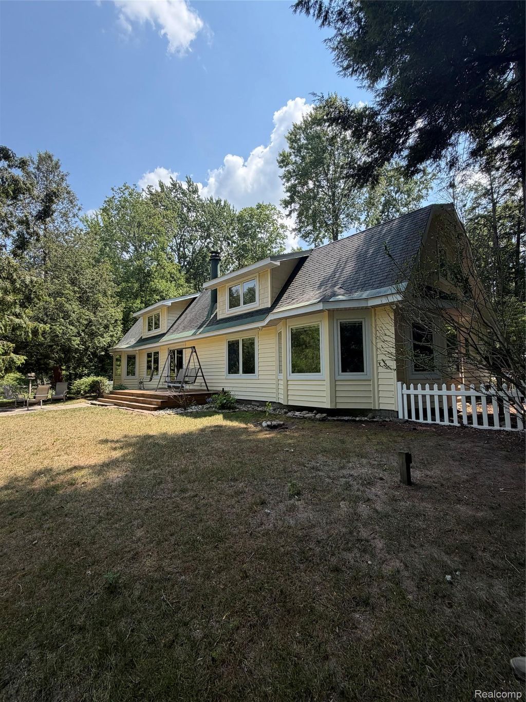 9670 S County Line Road, Stronach township