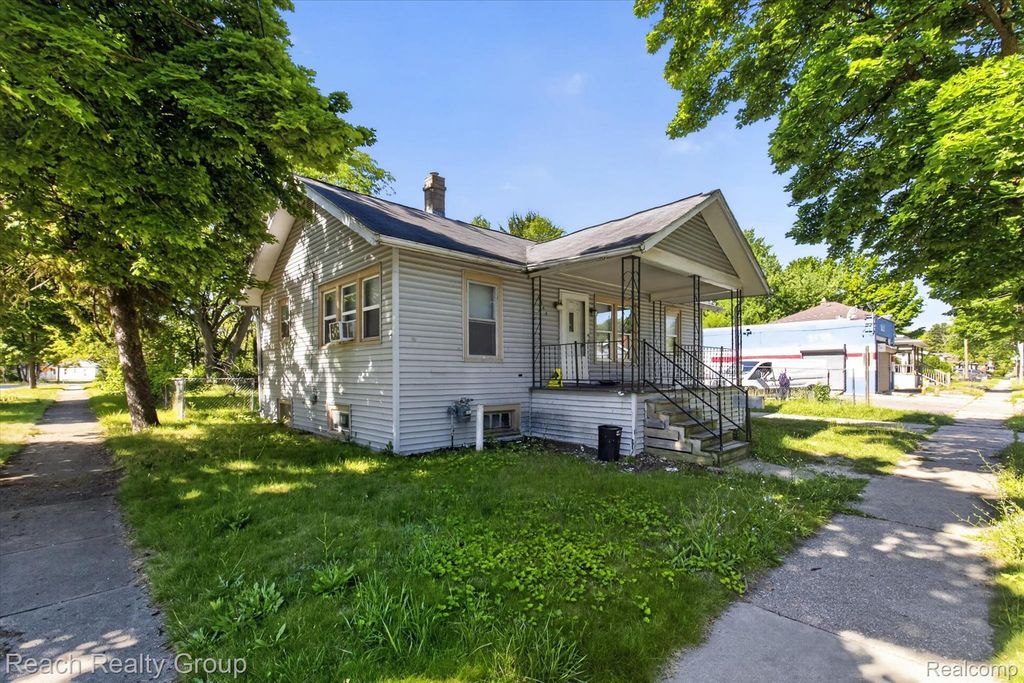 1603 Cooper Avenue, Saginaw city
