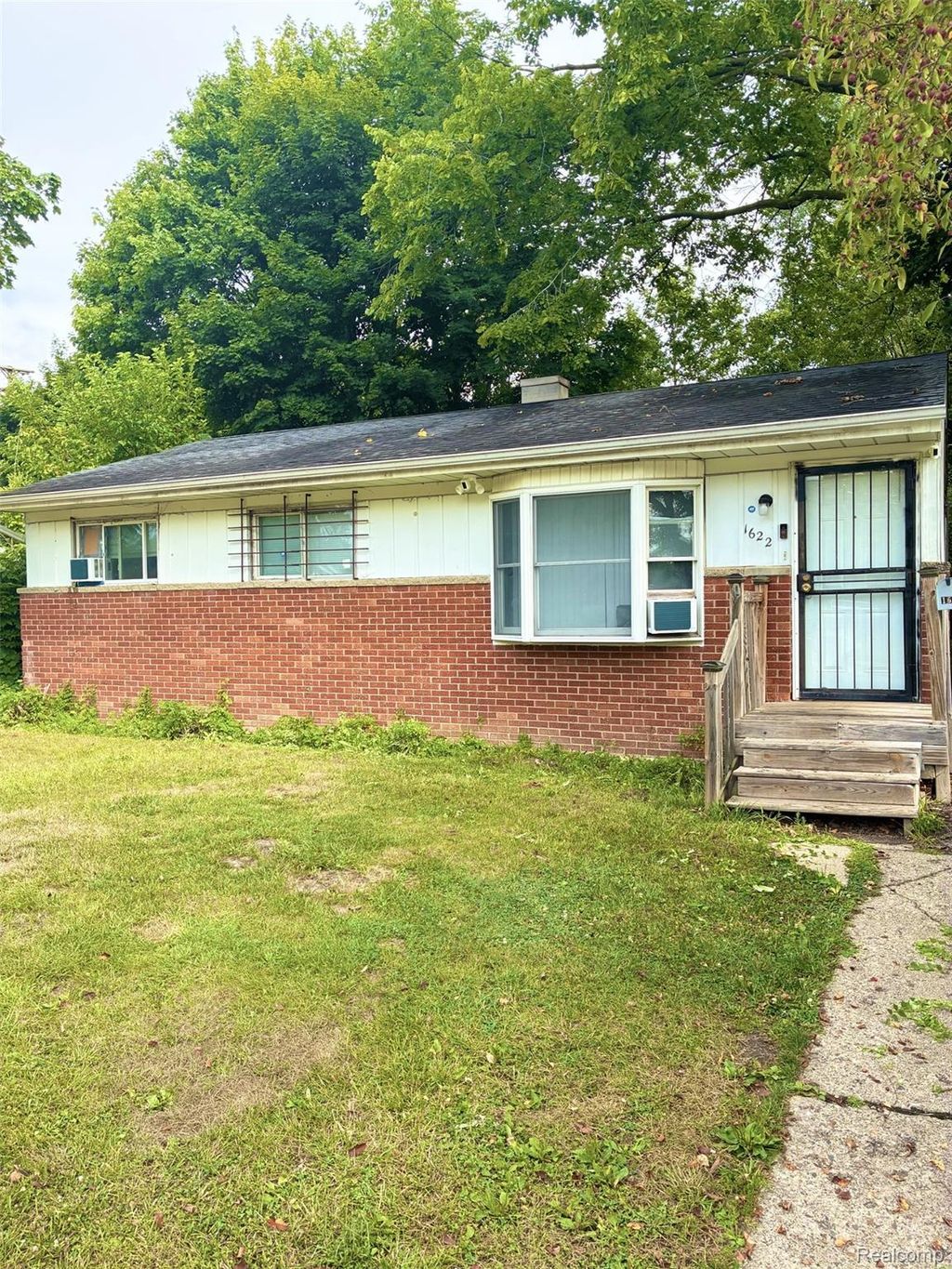 1622 Barbara Drive, Flint city
