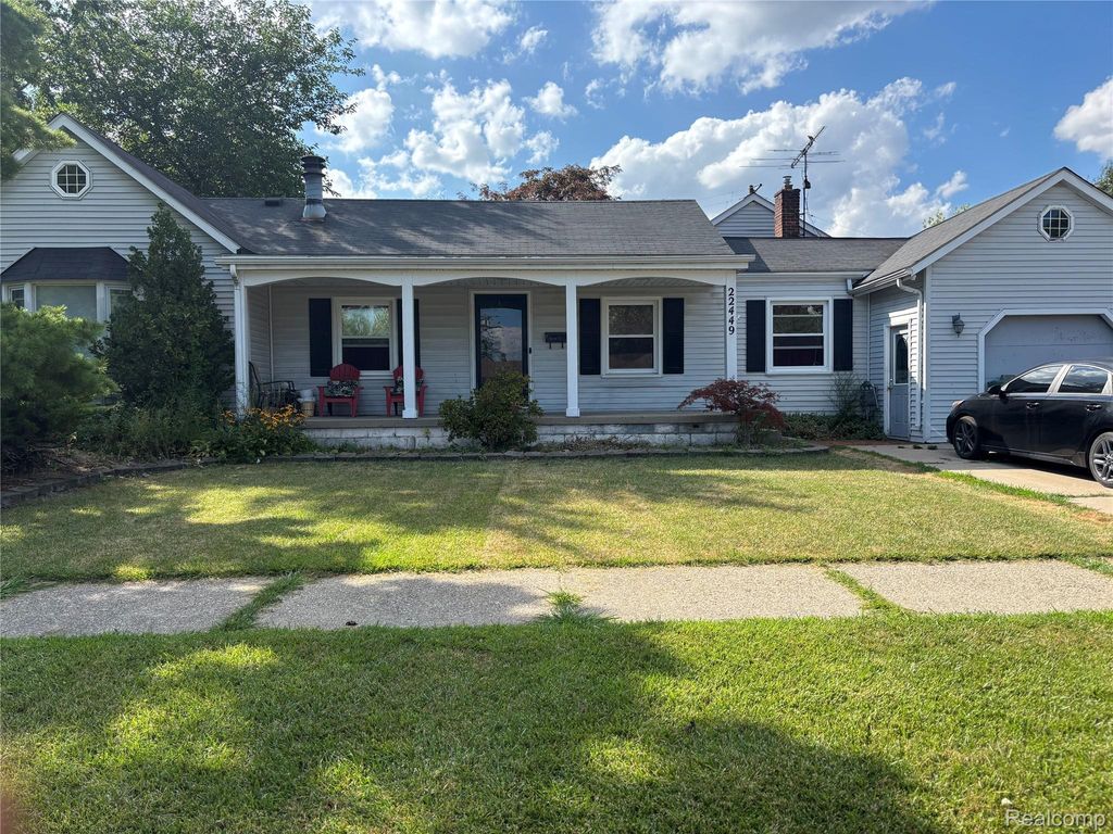 22449 Marine Avenue E, Eastpointe city