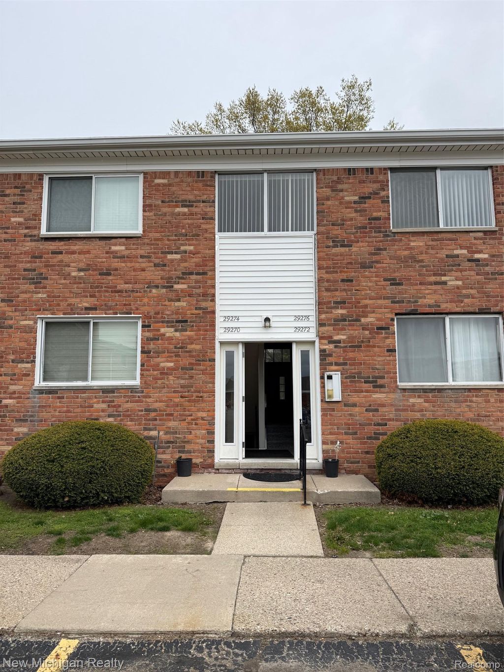 29276 Hoover Road 276, Warren