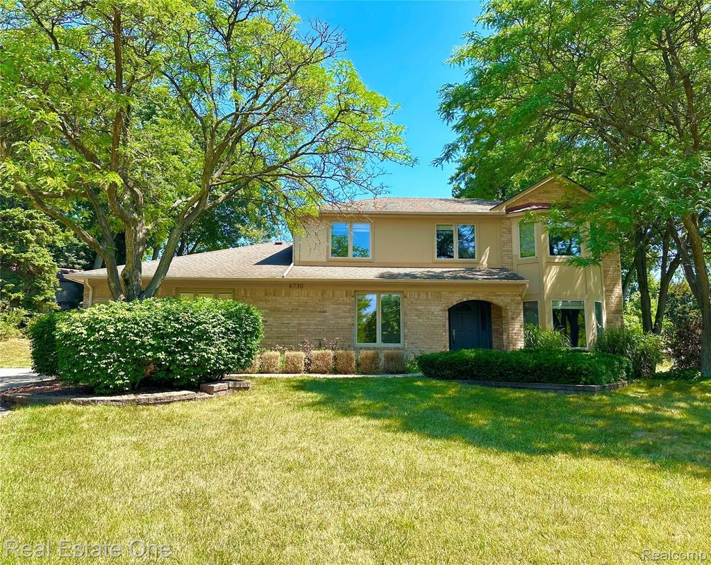 6730 Whiting Drive, Troy city