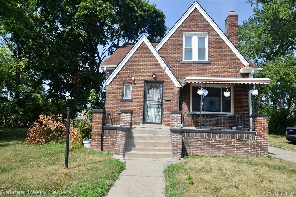 12245 Meyers Road, Detroit city
