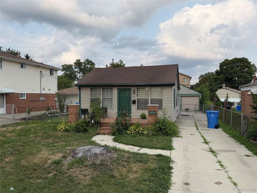 6234 N Beech Daly Road, Dearborn Heights city