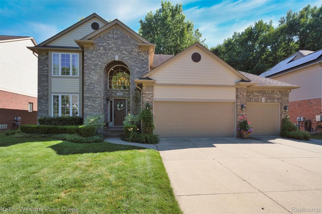 22296 Beech Knoll Drive, Macomb township