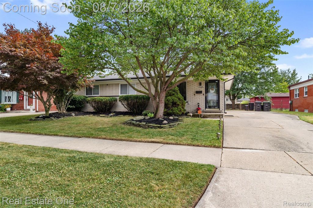 24665 Oriole Street, Taylor city