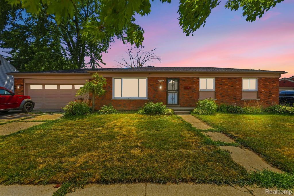 21508 Lanse Street, St. Clair Shores
