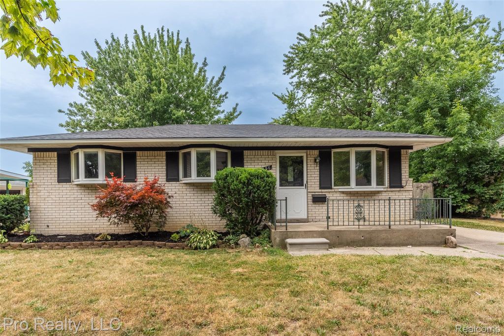 2256 Garry Drive, Troy city