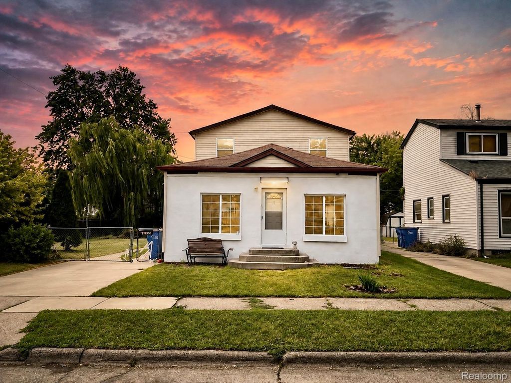 11058 Timken Avenue, Warren city