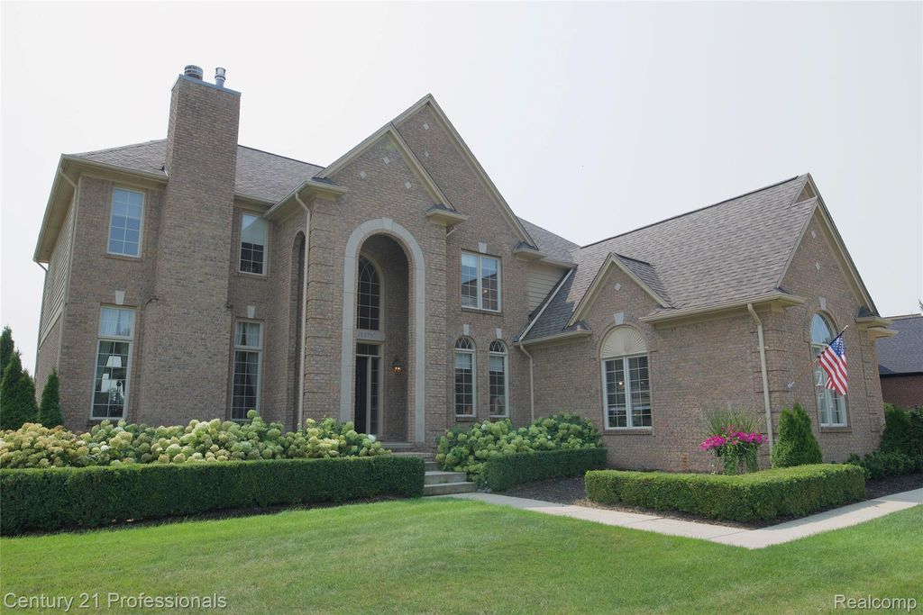 916 Majestic, Rochester Hills city