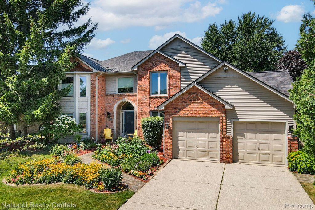 3128 Charlwood Drive, Rochester Hills city