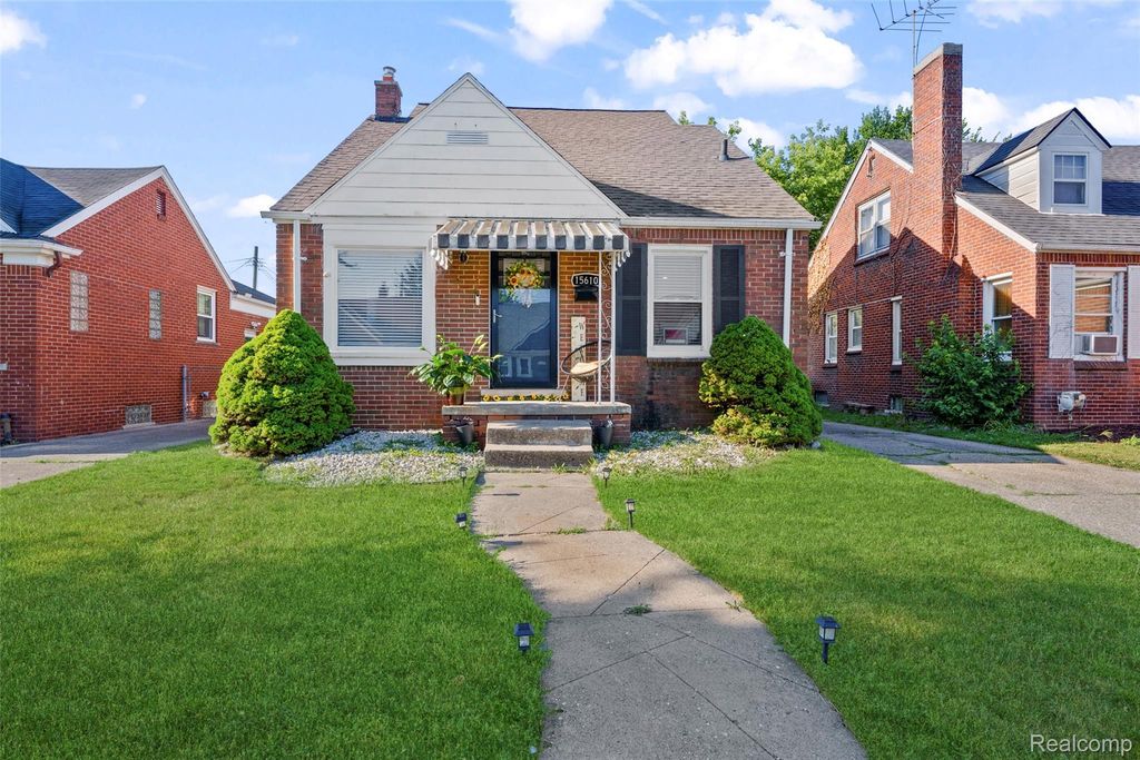 15610 Veronica Avenue, Eastpointe city