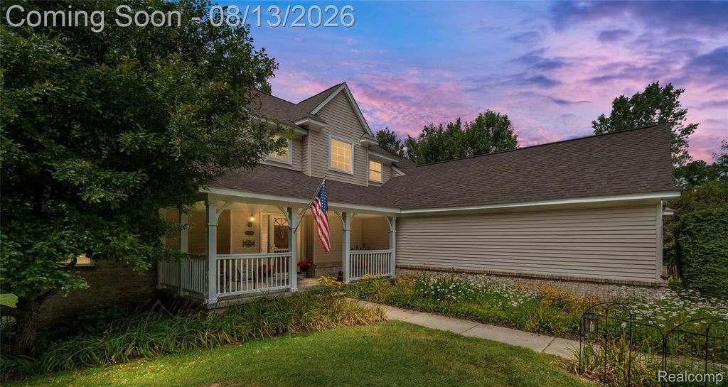 130 Holly Hock Lane, Ortonville