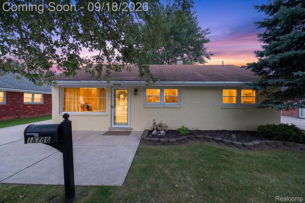 18786 Hinton Street, Riverview