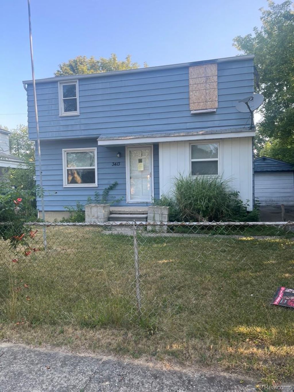 3413 Holly Avenue, Flint city