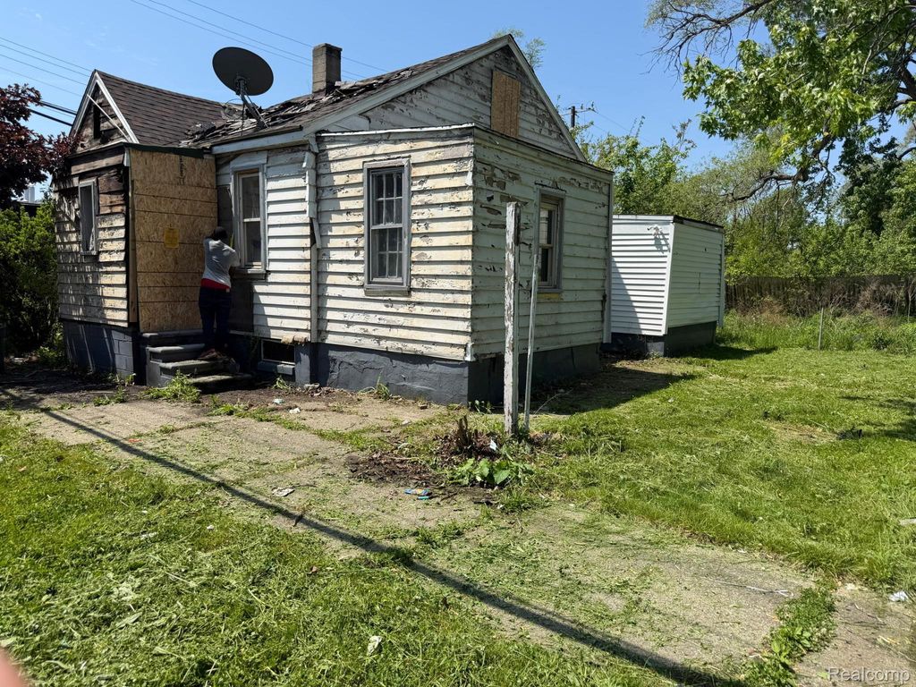 14846 Maddelein Street, Detroit city