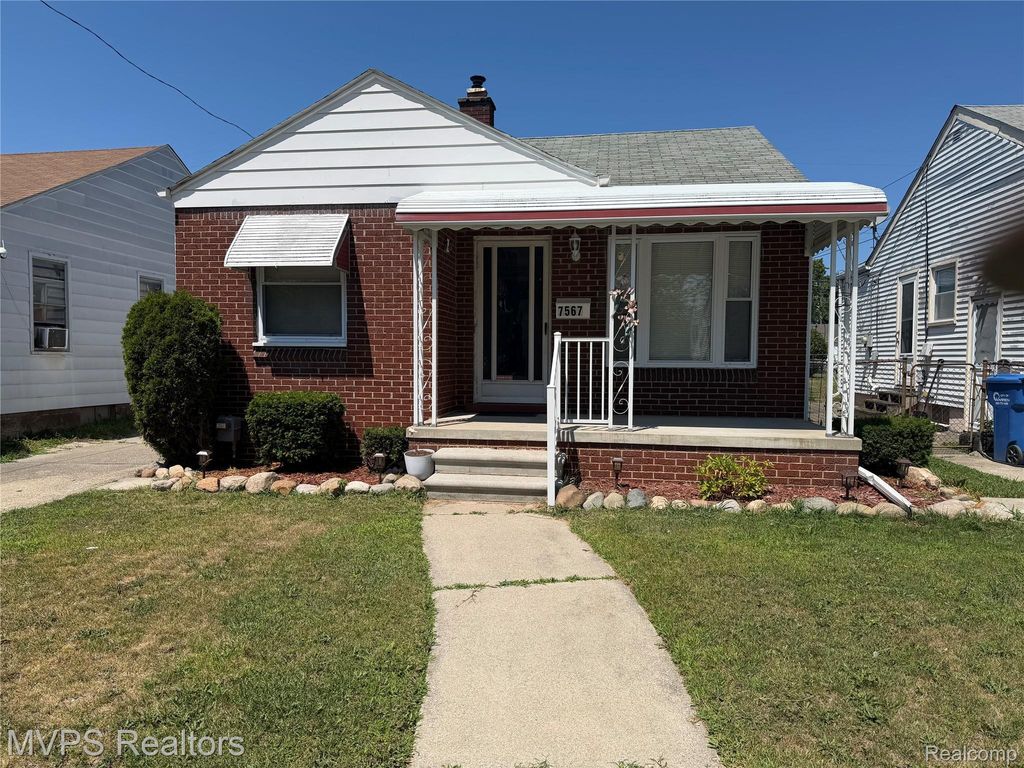 7567 Timken Avenue, Warren city
