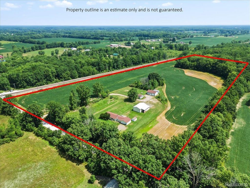 3384 Quain Road, Emmett township