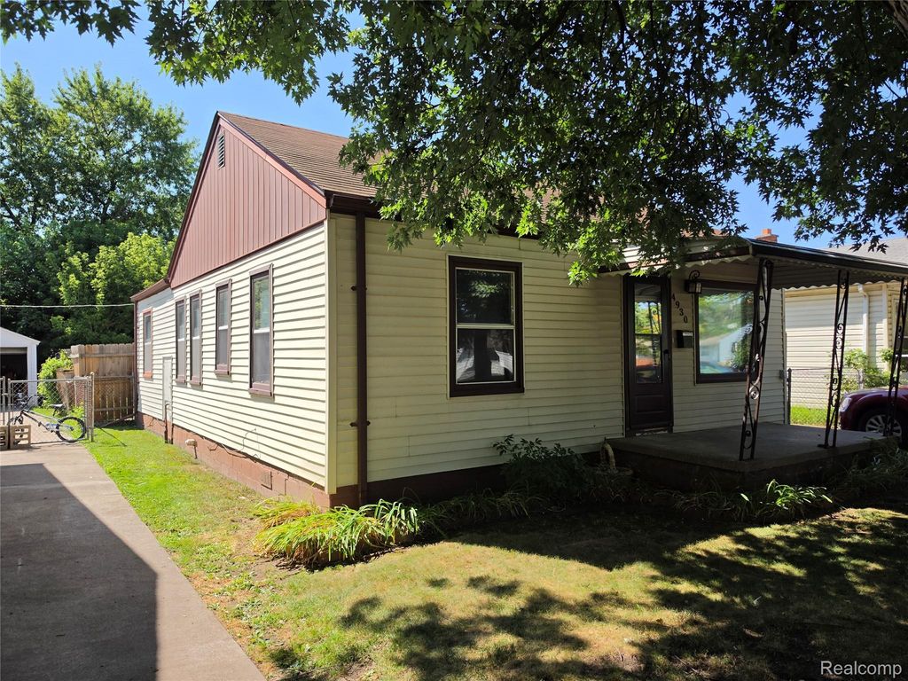 4930 Campbell Street, Dearborn Heights city