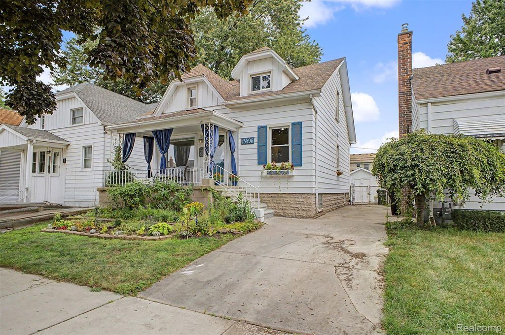 15596 Thomas Avenue, Allen Park city