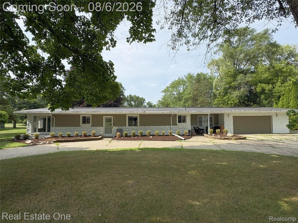 532 Nichols Road, Auburn Hills