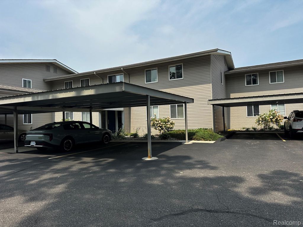 4932 Lake Point Drive, Waterford
